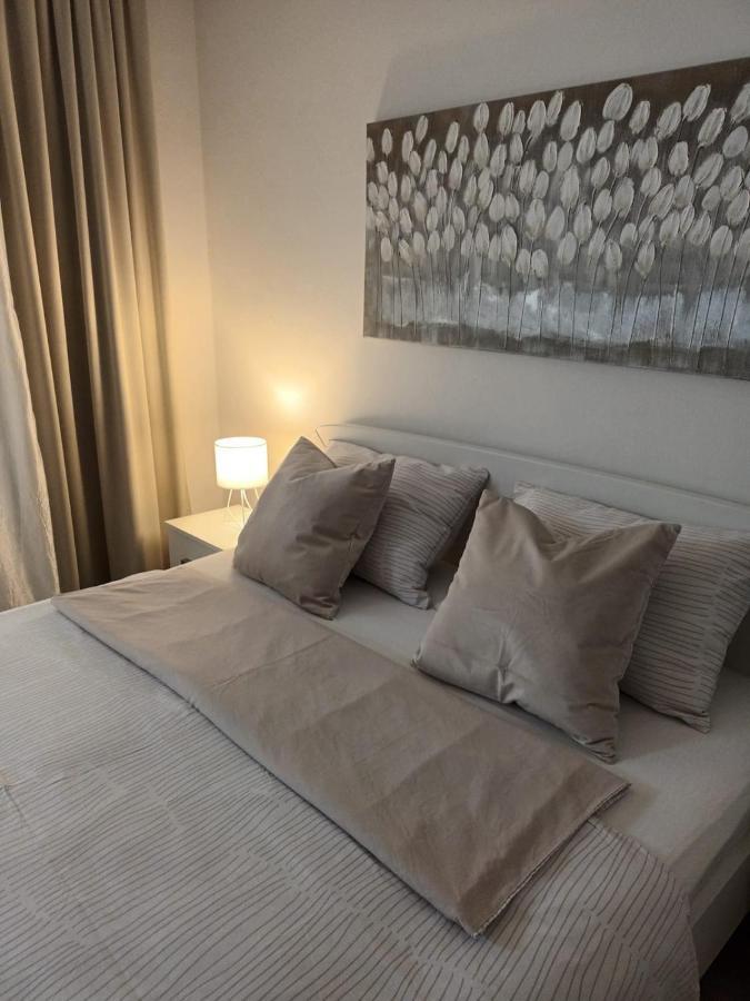 Apartment & Rooms Riva Vodice Exterior photo